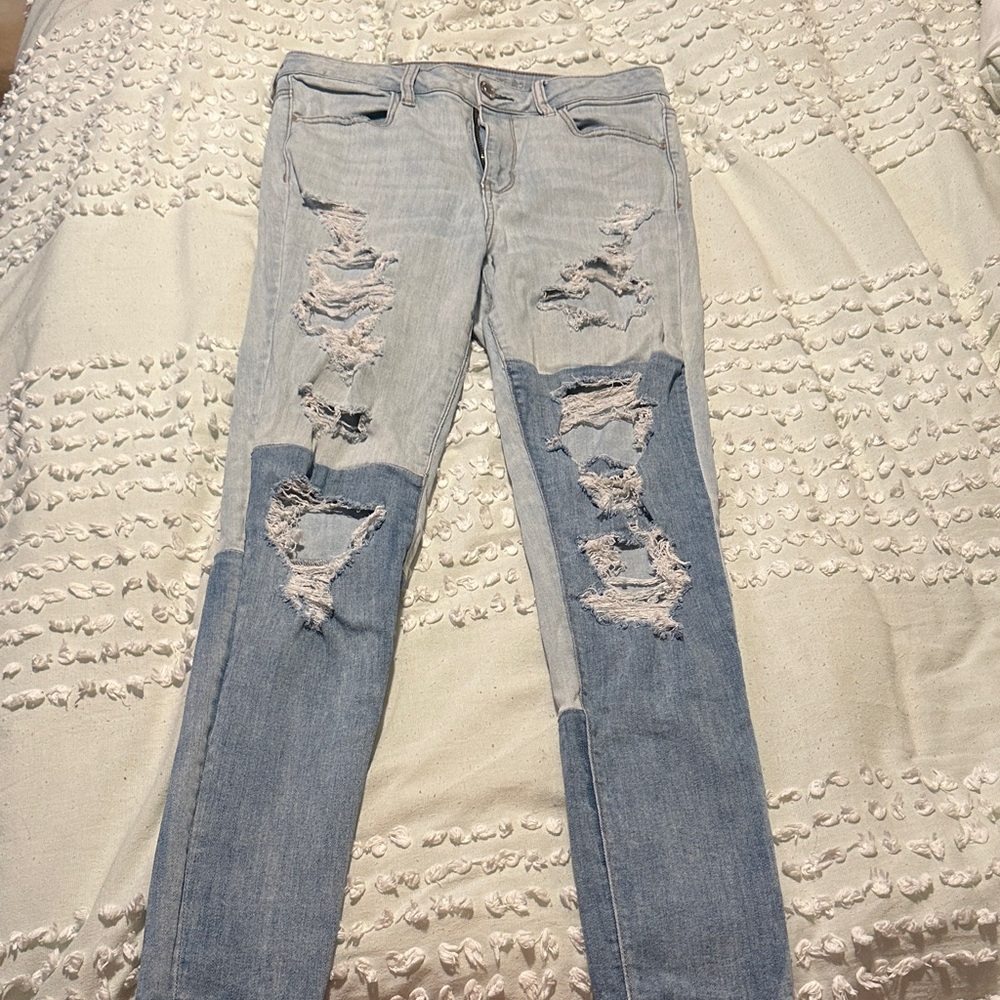 American Eagle Outfitters Light Blue Distressed Skinny Jeans
